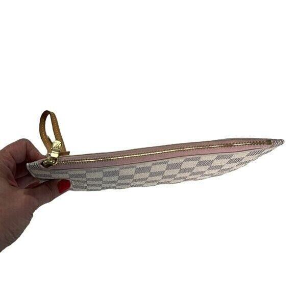 Louis Vuitton Pochette Damier Azur MM Wrist Strap Wristlet - Picture 5 of 12